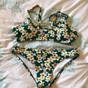 Cupshe bikini size Medium